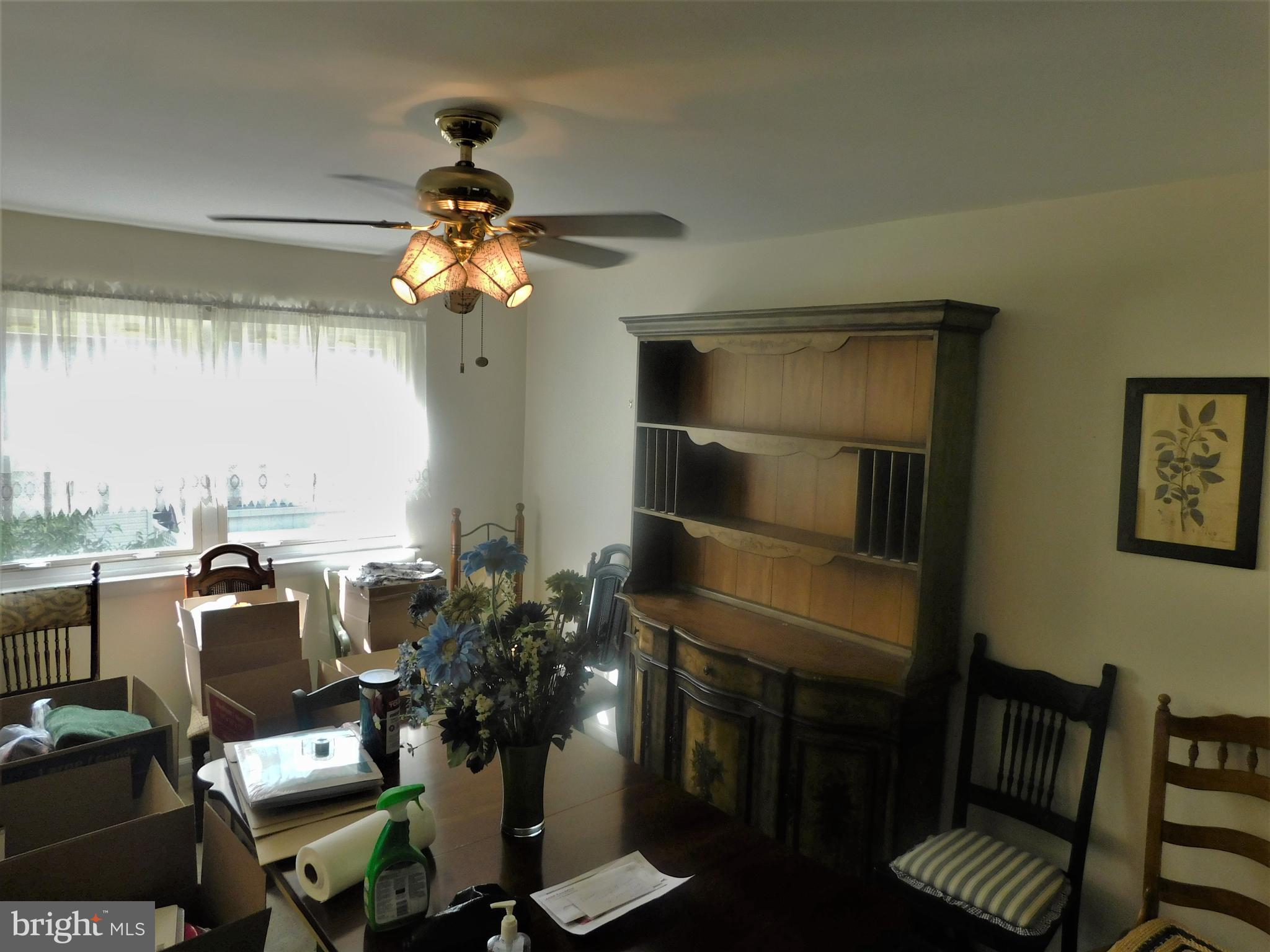 12807 Dunks Ferry Road Philadelphia, PA 19154 - Photo 7 of 25 Dining Room