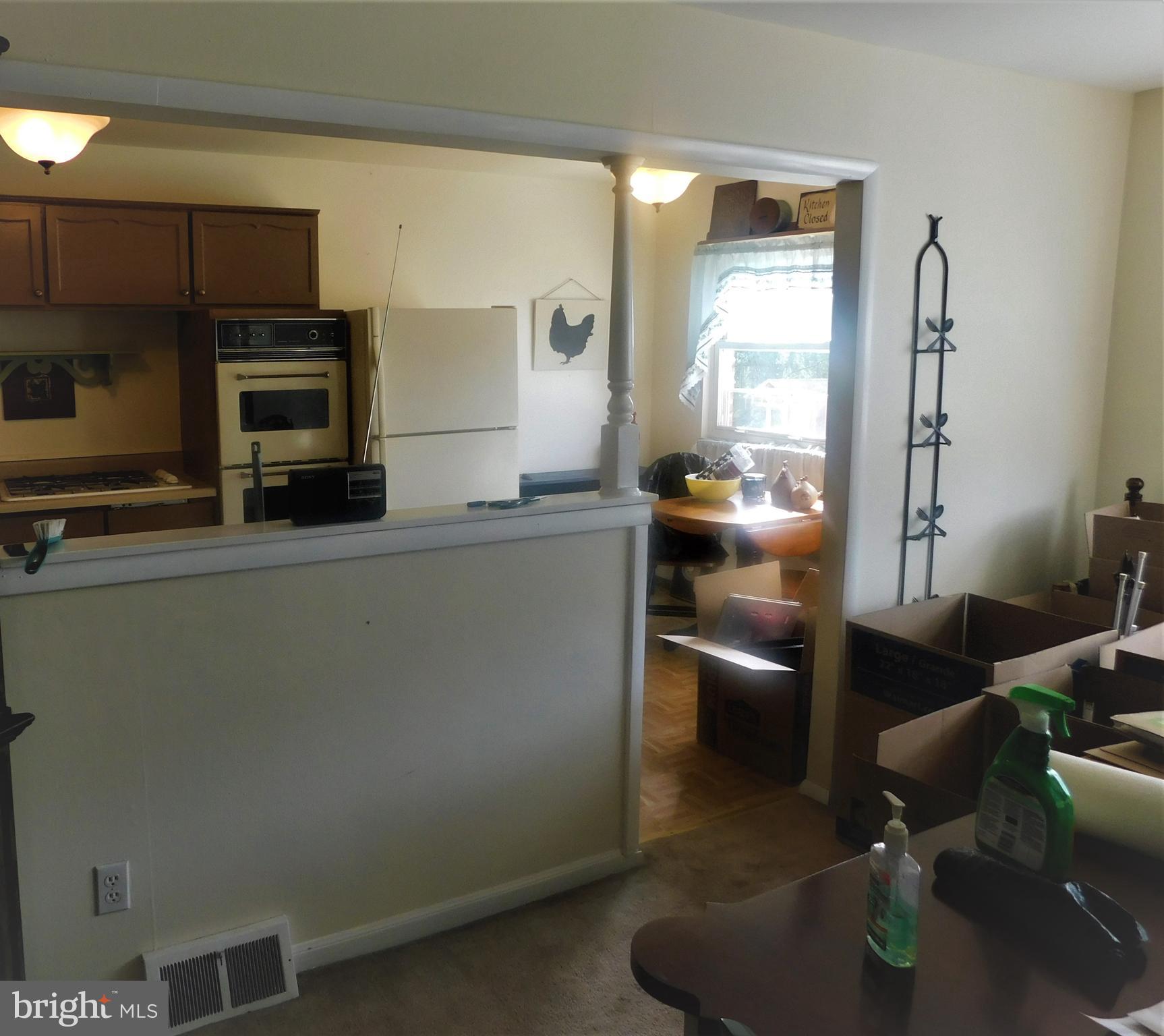 12807 Dunks Ferry Road Philadelphia, PA 19154 - Photo 9 of 25 View of kitchen