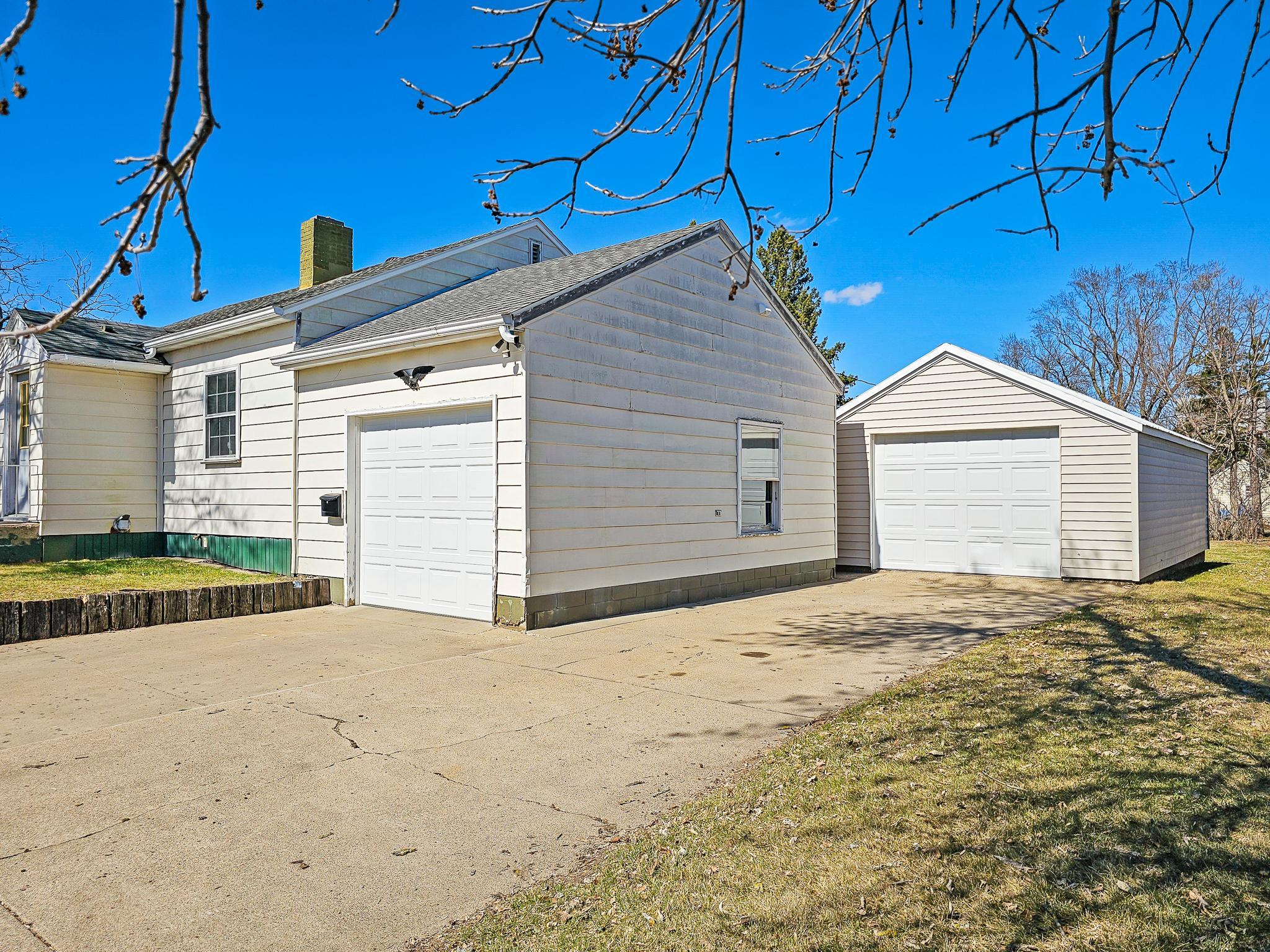 525 3rd Street Southeast Perham, MN 56573 - Photo 36 of 42