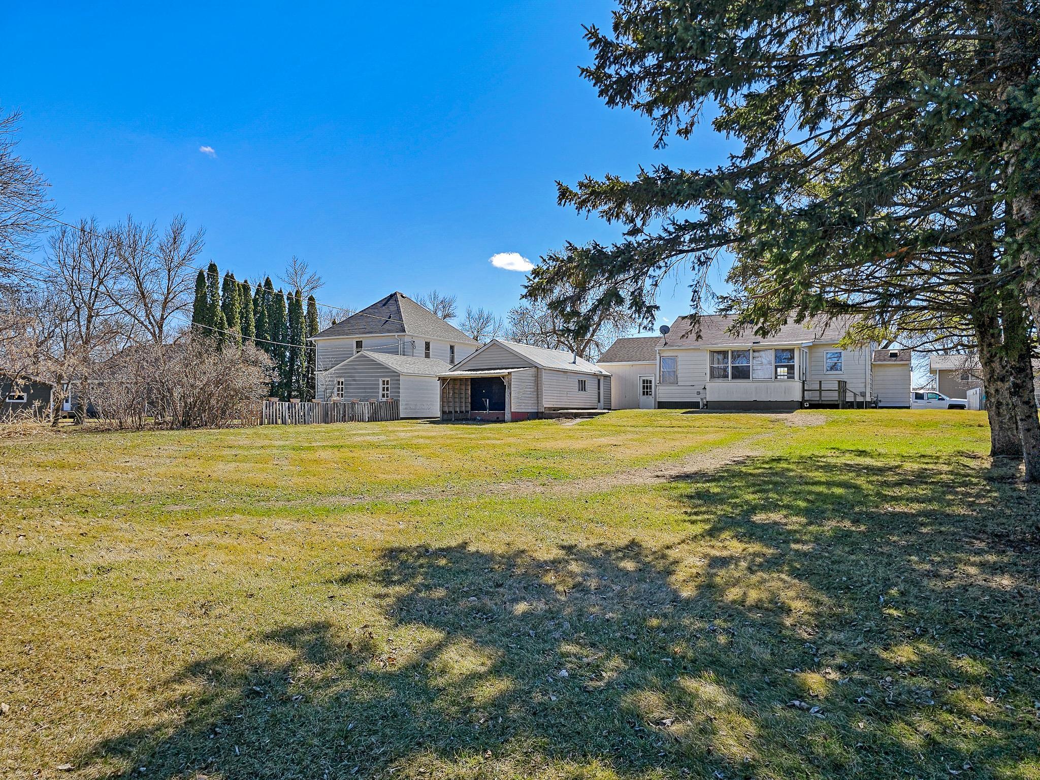 525 3rd Street Southeast Perham, MN 56573 - Photo 6 of 42