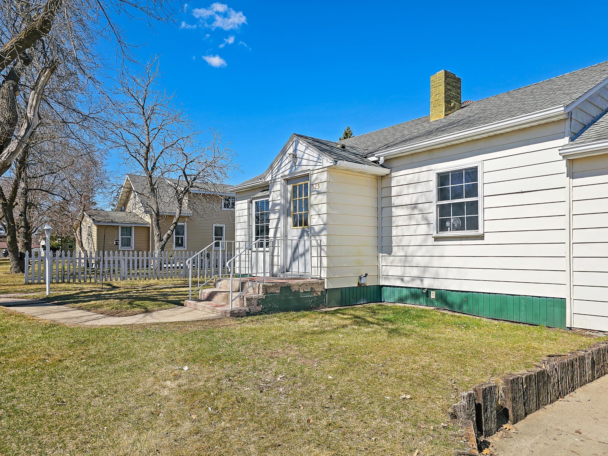 525 3rd Street Southeast Perham, MN 56573 - Photo 9 of 42