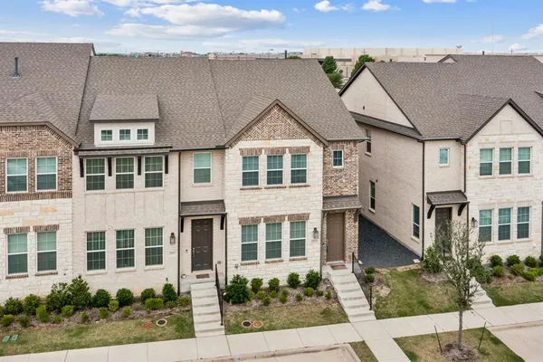 $2,800 | 2215 Adena Spgs Drive, Allen, TX 75013