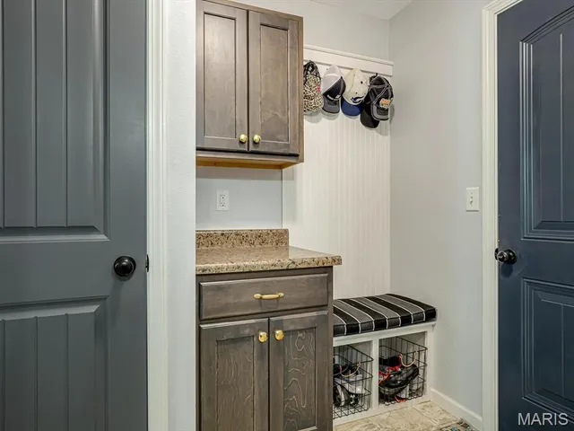 $399,900 | 1235 Castle Green Drive, Waterloo, IL 62298