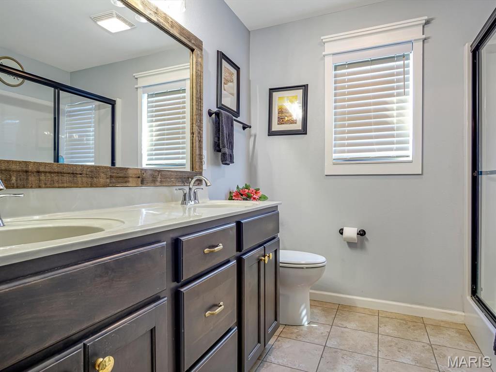 1235 Castle Green Drive Waterloo, IL 62298 - Photo 22 of 40