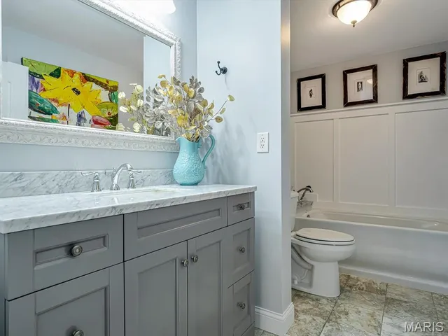 $399,900 | 1235 Castle Green Drive, Waterloo, IL 62298