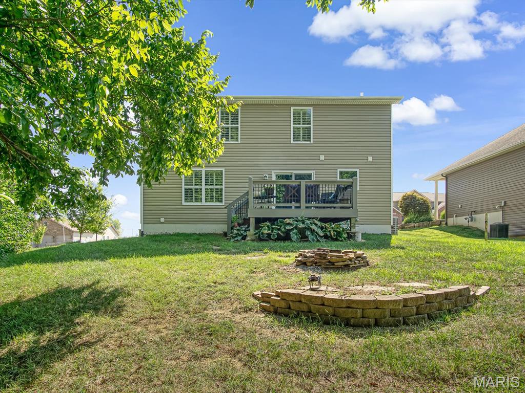 1235 Castle Green Drive Waterloo, IL 62298 - Photo 36 of 40