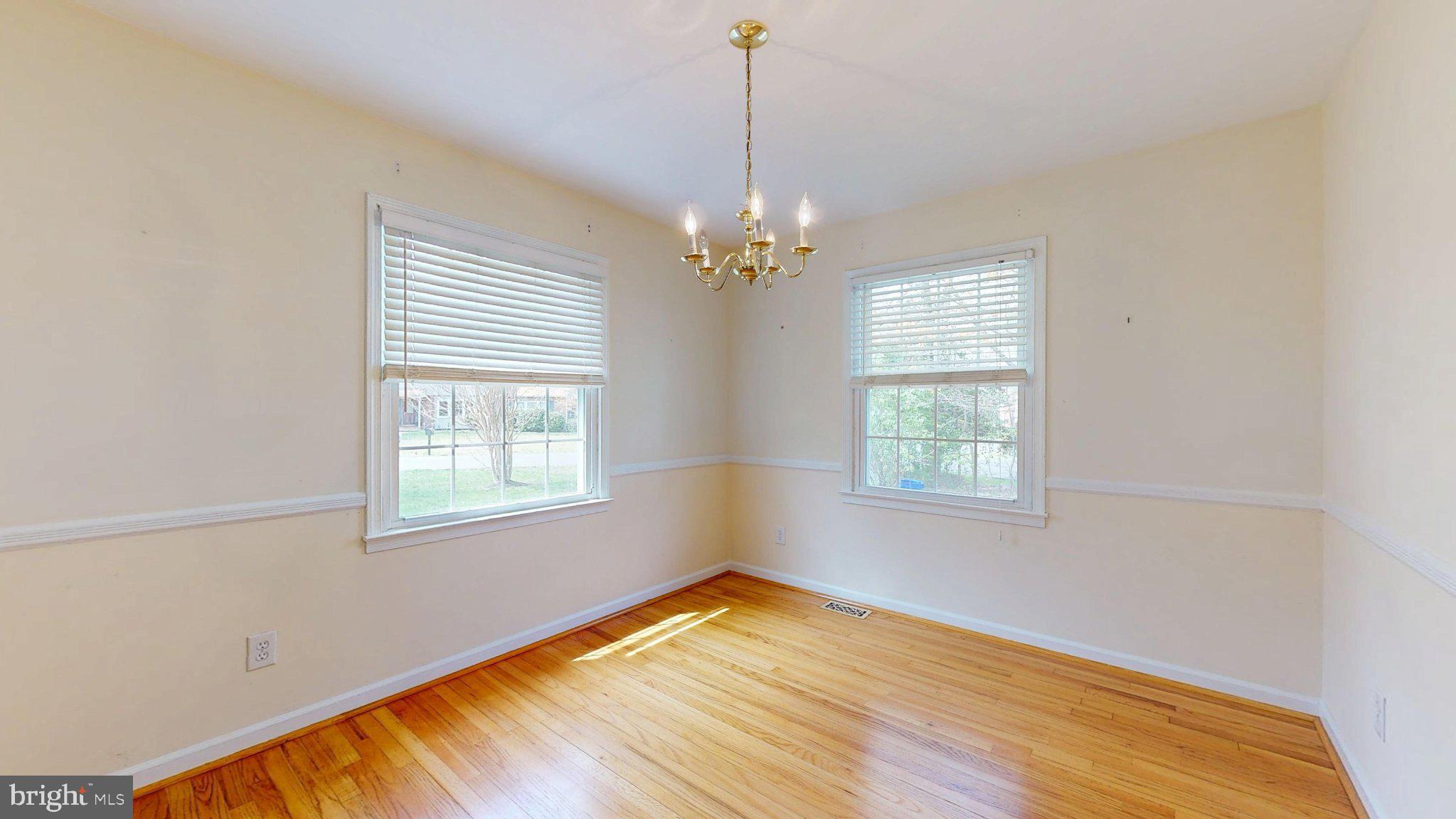 7 Pin Oak Trail Medford, NJ 08055 - Photo 14 of 38 Bright and airy corner room retreat.