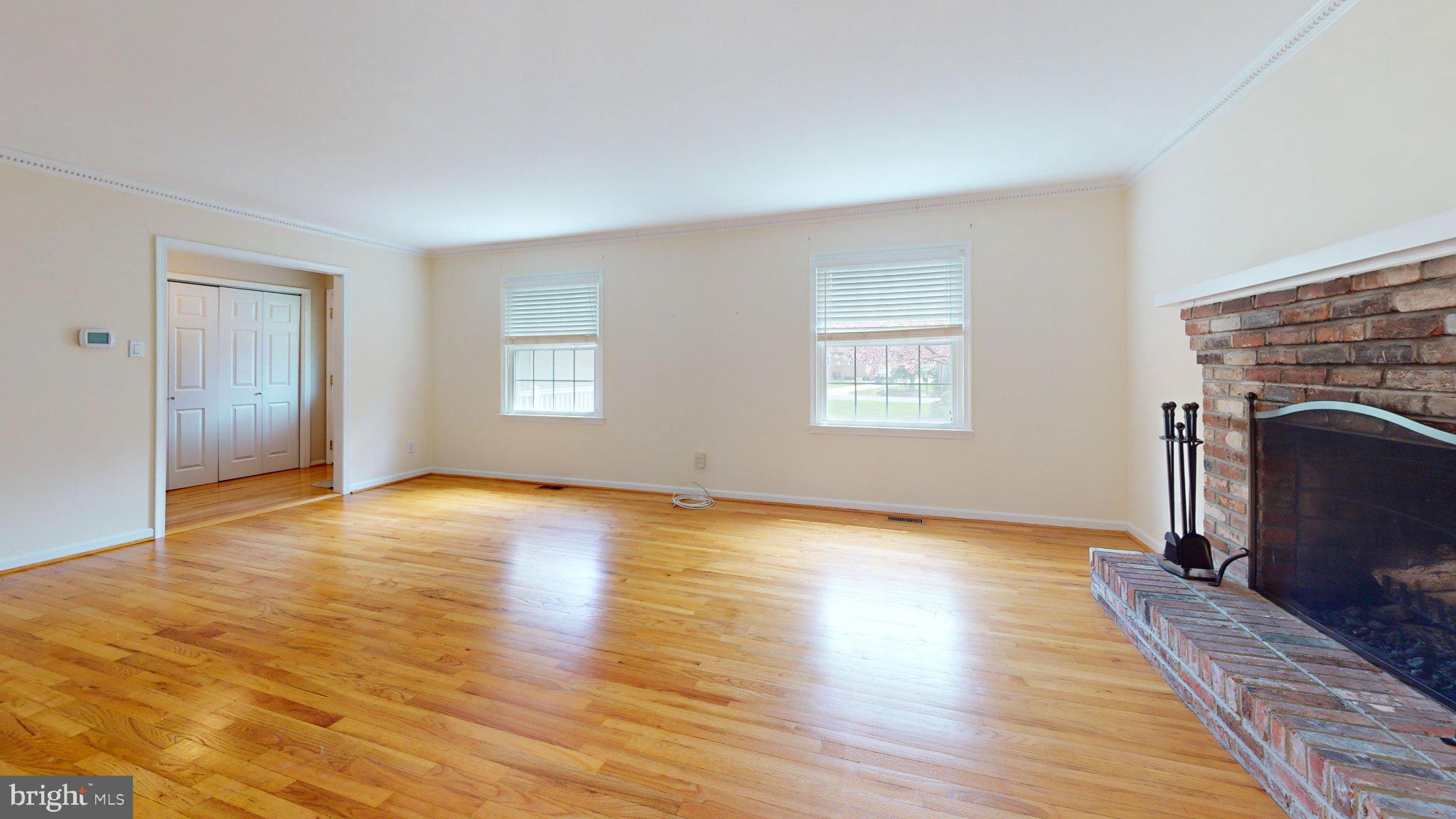 7 Pin Oak Trail Medford, NJ 08055 - Photo 20 of 38 Spacious room with warm wood floors.
