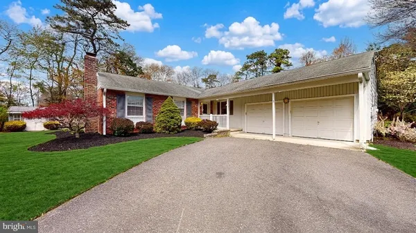 $550,000 | 7 Pin Oak Trail, Medford, NJ 08055