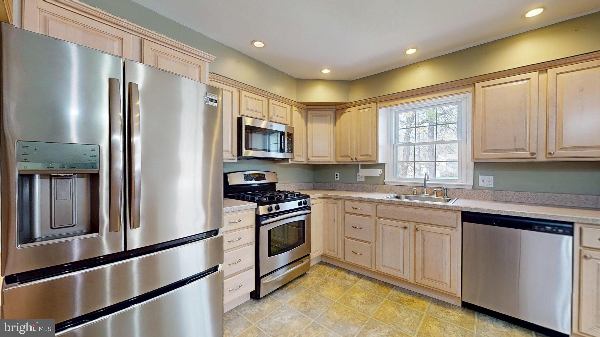 7 Pin Oak Trail Medford, NJ 08055 - Photo 8 of 38 Modern kitchen with sleek appliances.