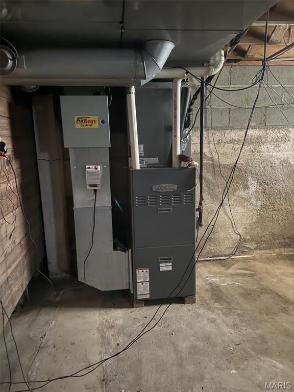 135 West Maple Street Brownstown, IL 62418 - Photo 13 of 21