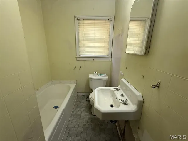 $72,500 | 135 West Maple Street, Brownstown, IL 62418