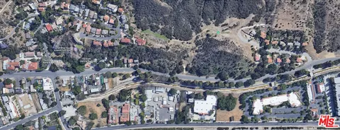 $200,000 | 28388 Agoura Road, Agoura Hills, CA 91301