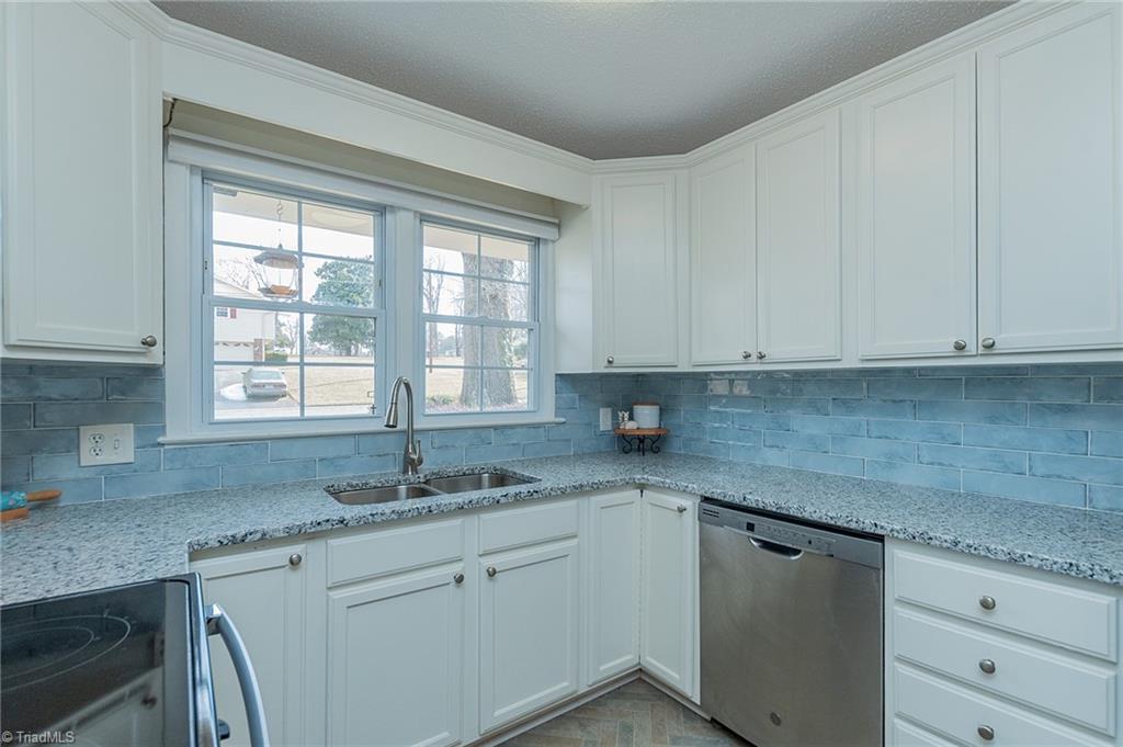 4602 Wait Road Winston-Salem, NC 27106 - Photo 15 of 43 Gallery Image 15