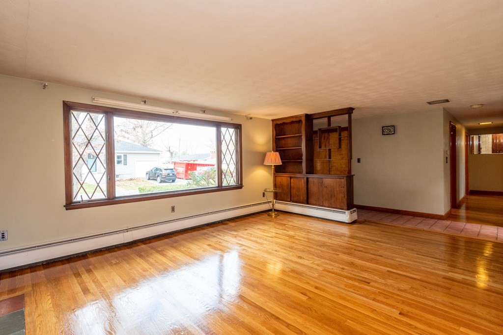 14 Gallo Road Lynn, MA 01904 - Photo 17 of 39 Gallery Image 17