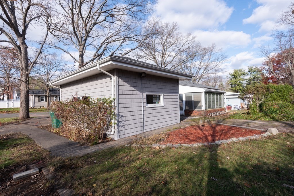 14 Gallo Road Lynn, MA 01904 - Photo 9 of 39 Gallery Image 9
