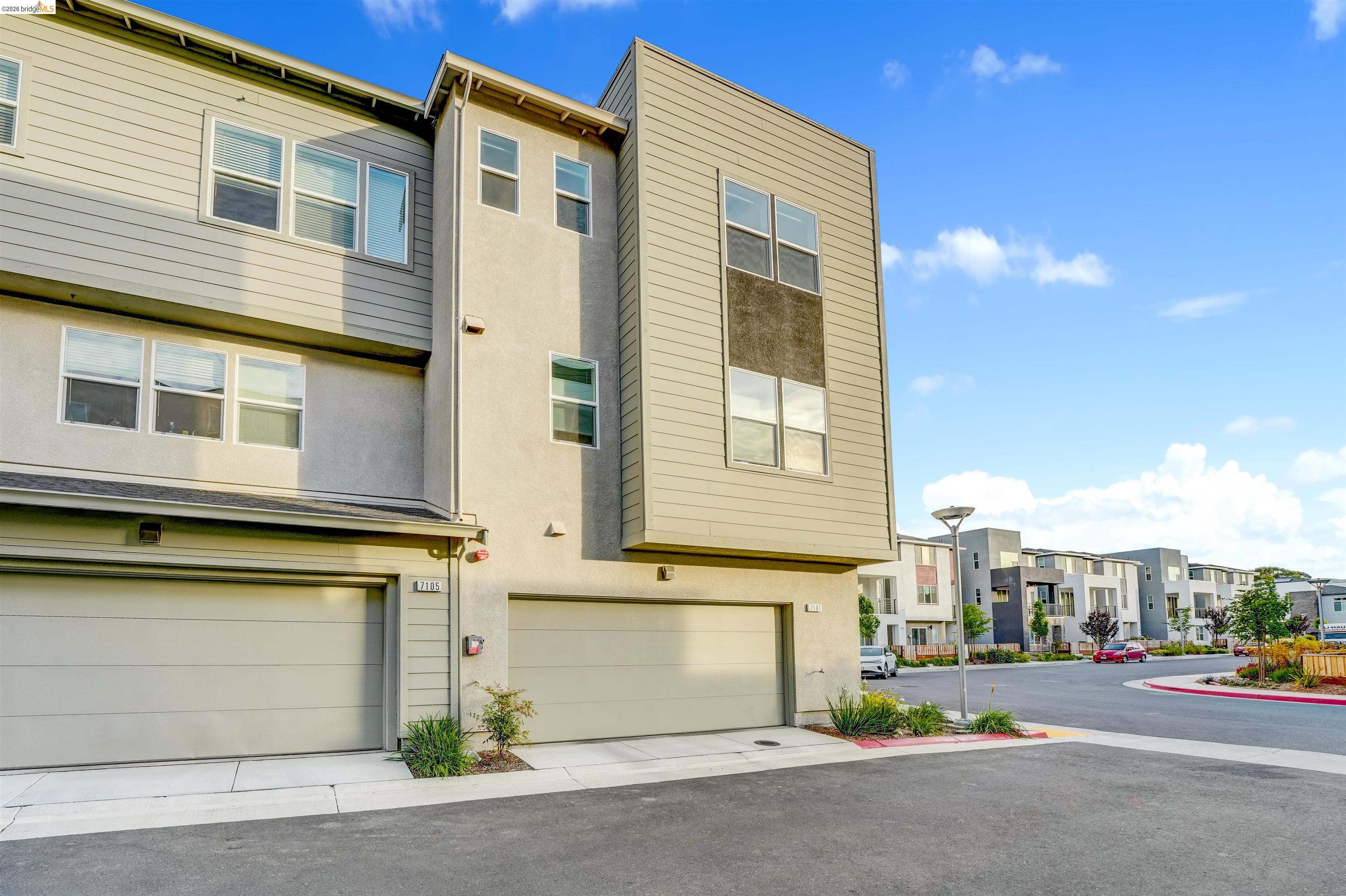 7101 Melon Court San Ramon, CA 94583 - Photo 58 of 58 a view of a street with a building