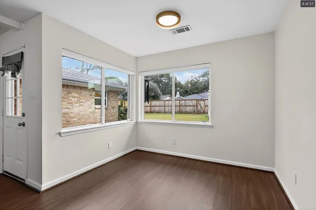 $2,400 | 6031 Rutherglenn Drive, Houston, TX 77096