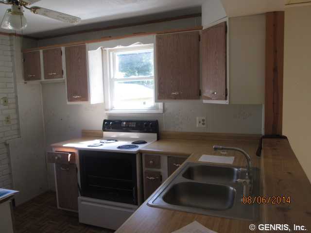 125 Windsor Road Greece, NY 14612 - Photo 5 of 13 Exterior Front