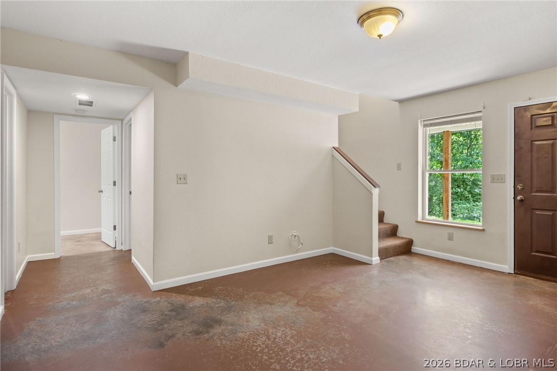 122 Hicks Drive Eldon, MO 65026 - Photo 29 of 51 Family room