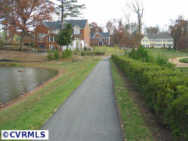 501 Raleigh Manor Road Richmond, VA 23229 - Photo 5 of 5 Gallery Image 5