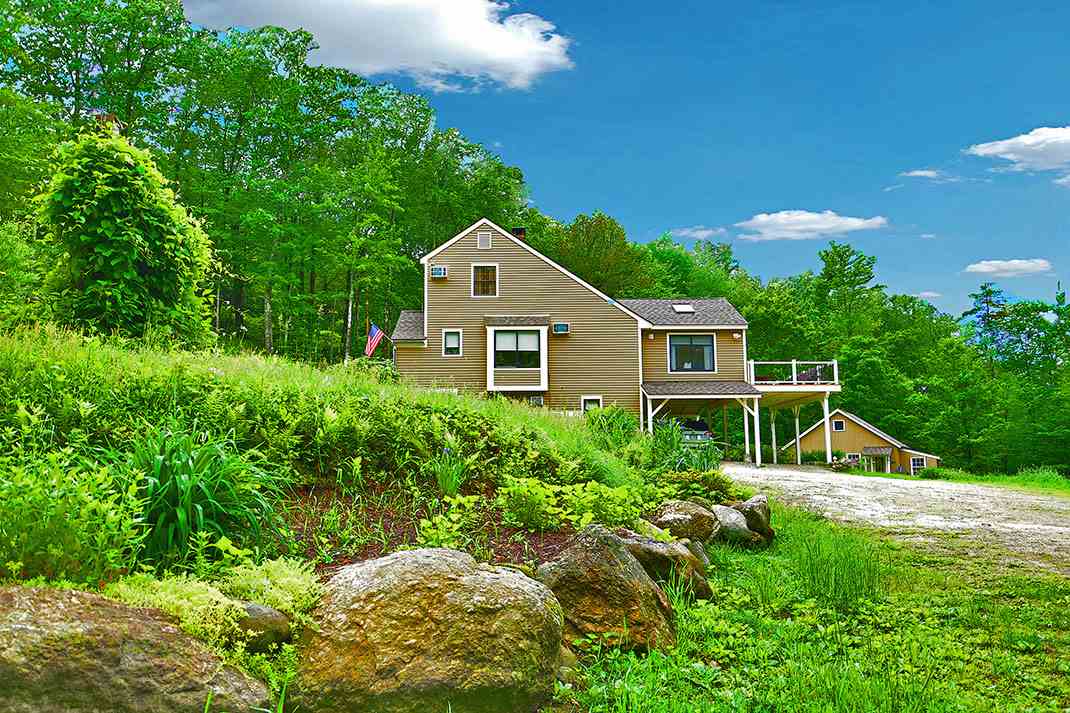 194 Lane Road Holderness, NH 03245 - Photo 1 of 34