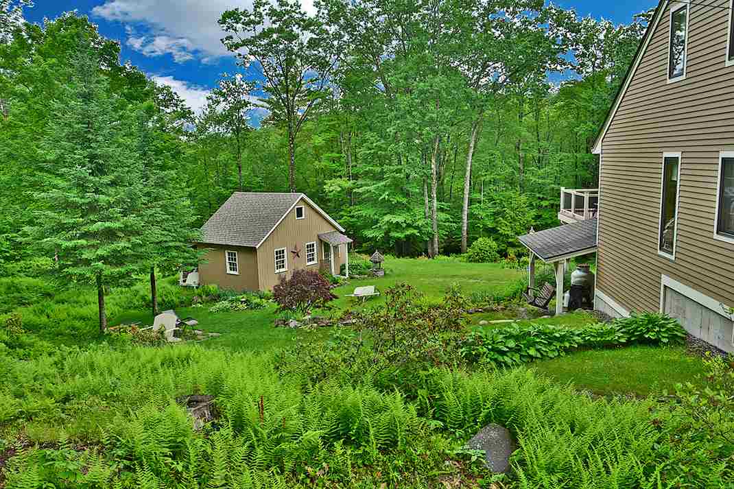 194 Lane Road Holderness, NH 03245 - Photo 5 of 34