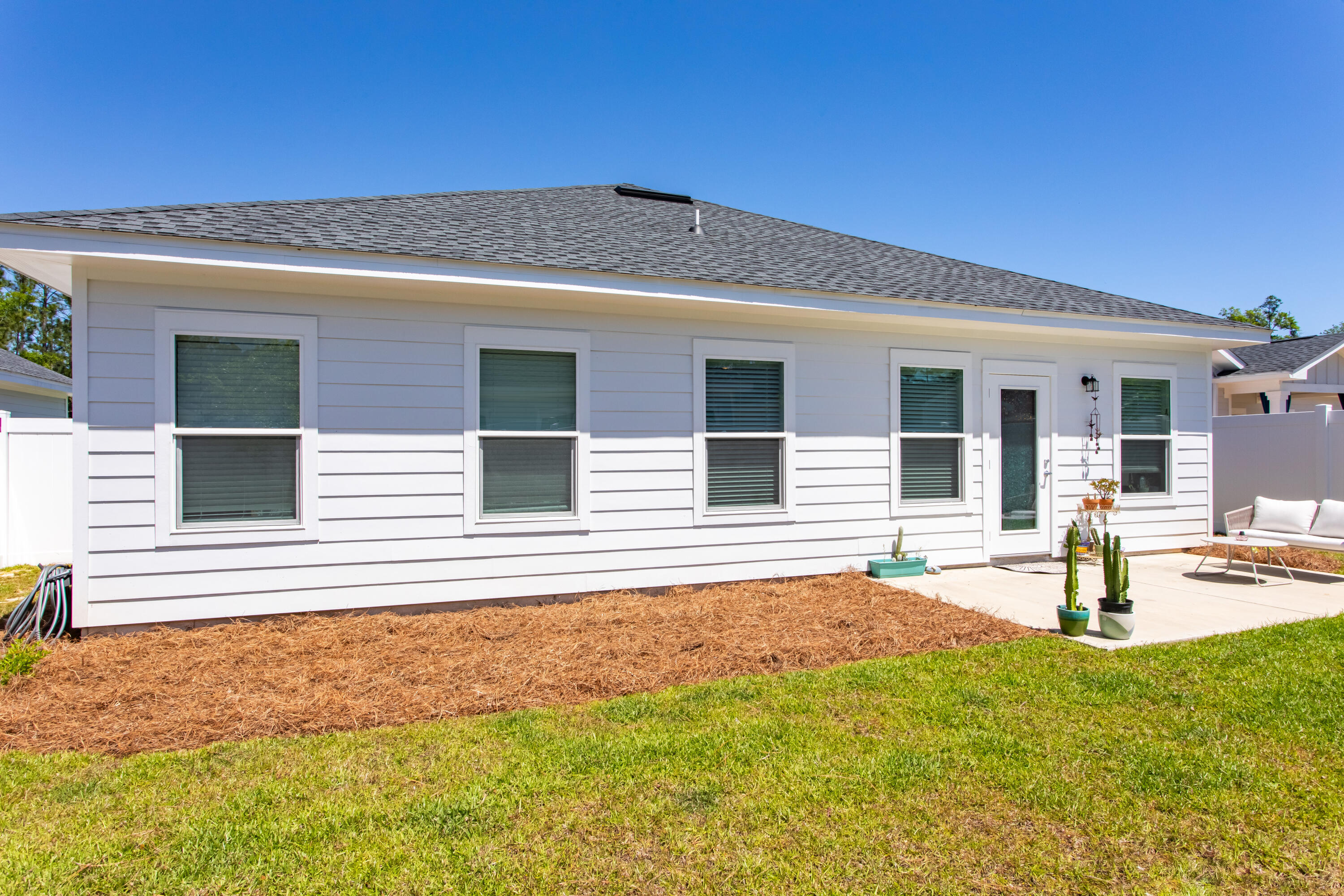 21 Alexander Way Freeport, FL 32439 - Photo 16 of 18 21 Alexander Way-206-HDR