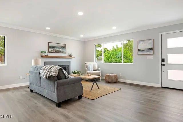 $949,990 | 918 Ann Arbor Avenue, Ventura, CA 93004