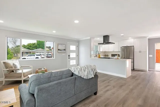 $949,990 | 918 Ann Arbor Avenue, Ventura, CA 93004