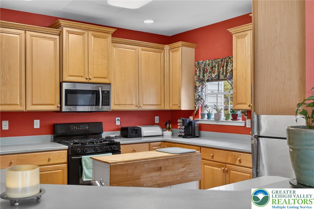 5016 Allen Drive Bethlehem, PA 18017 - Photo 17 of 43