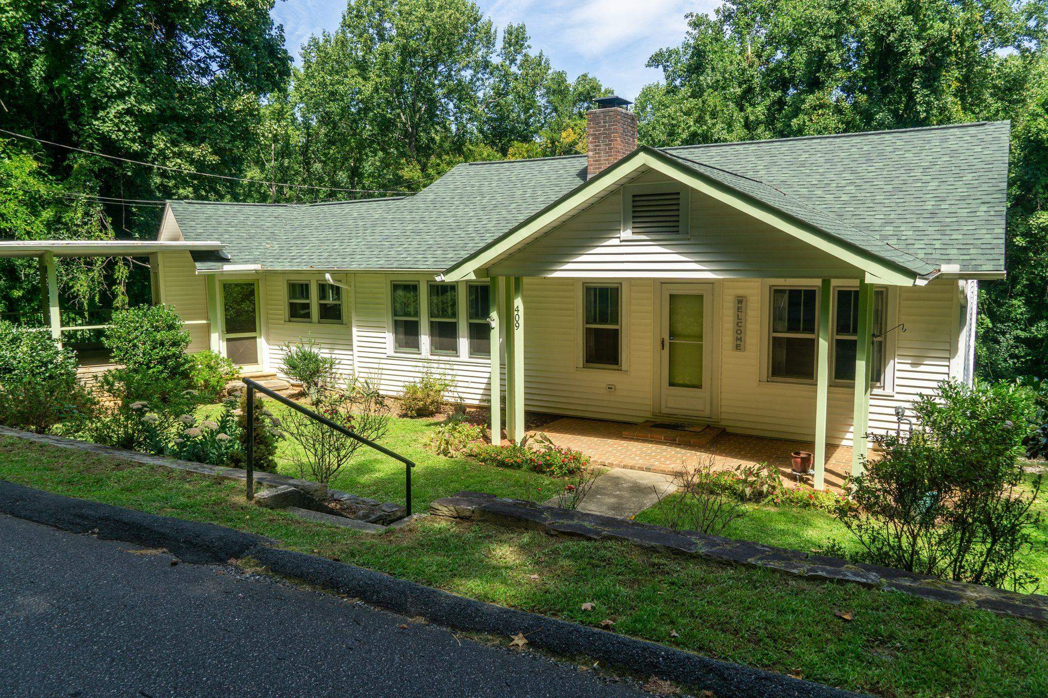 409 Lockhart Road Tryon, NC 28782 - Photo 1 of 36
