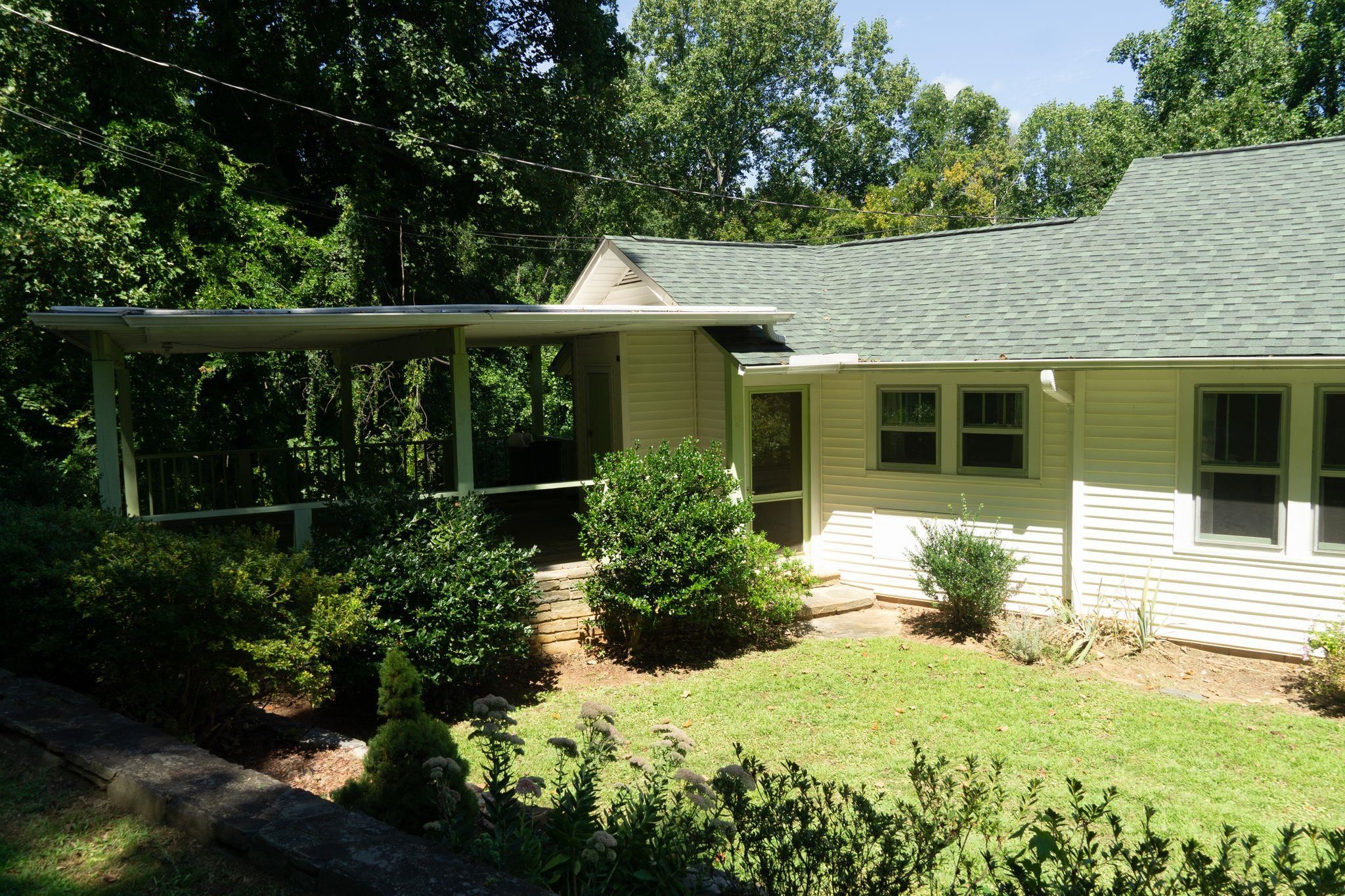 409 Lockhart Road Tryon, NC 28782 - Photo 4 of 36