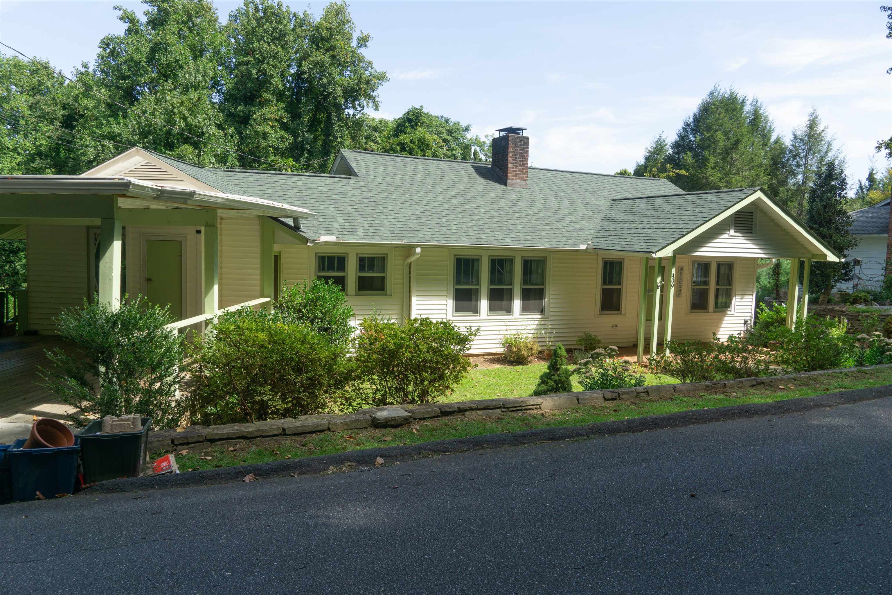 409 Lockhart Road Tryon, NC 28782 - Photo 5 of 36