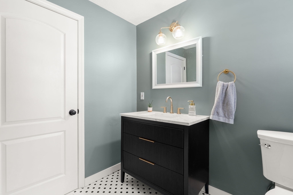 2 Cobblers Lane Beverly, MA 01915 - Photo 13 of 25