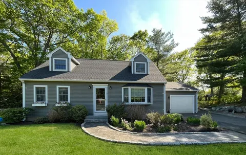 $779,000 | 2 Cobblers Lane, Beverly, MA 01915