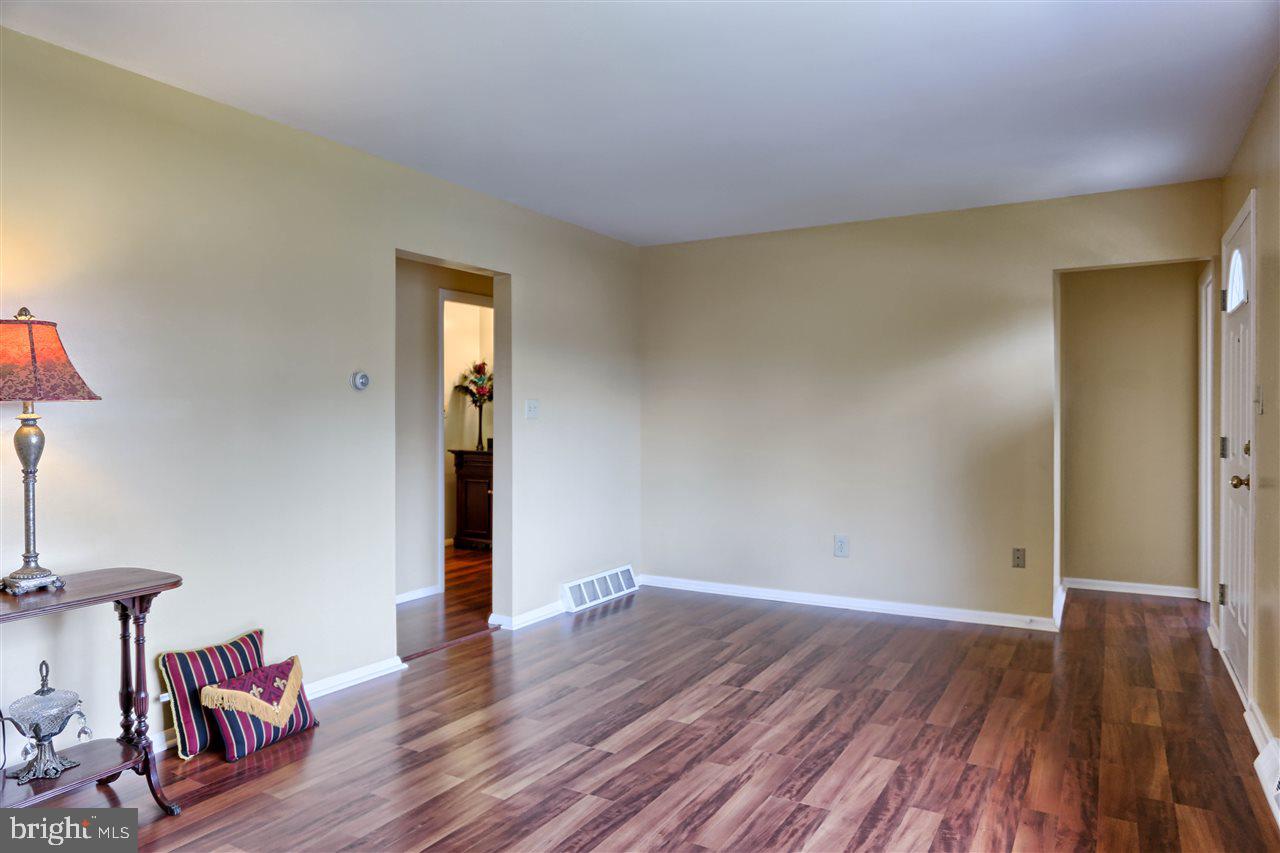 954 Felton Road Red Lion, PA 17356 - Photo 4 of 27