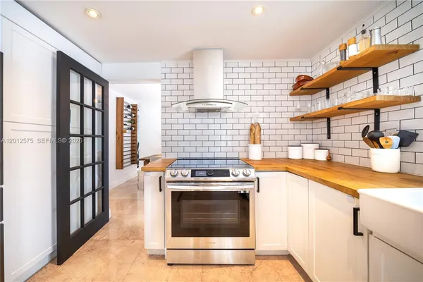 $5,750 | 330 Southwest 133rd Place, Unit 330, Miami, FL 33184