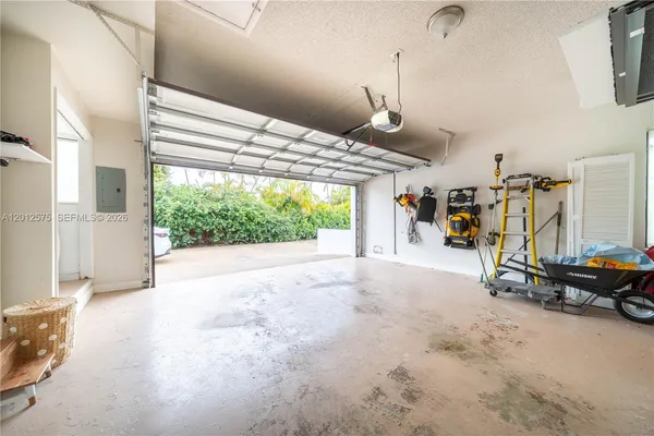 $5,750 | 330 Southwest 133rd Place, Unit 330, Miami, FL 33184