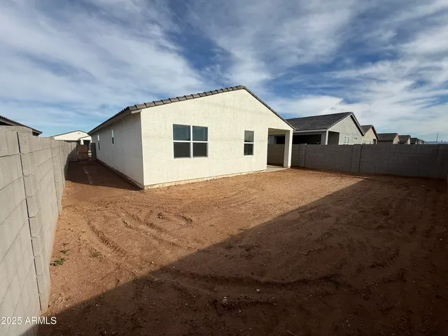$1,895 | 7433 East Cozy Cottage Lane, San Tan Valley, AZ 85143