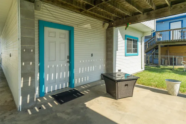 $475,000 | 385 Ling Street, Bayou Vista, TX 77563