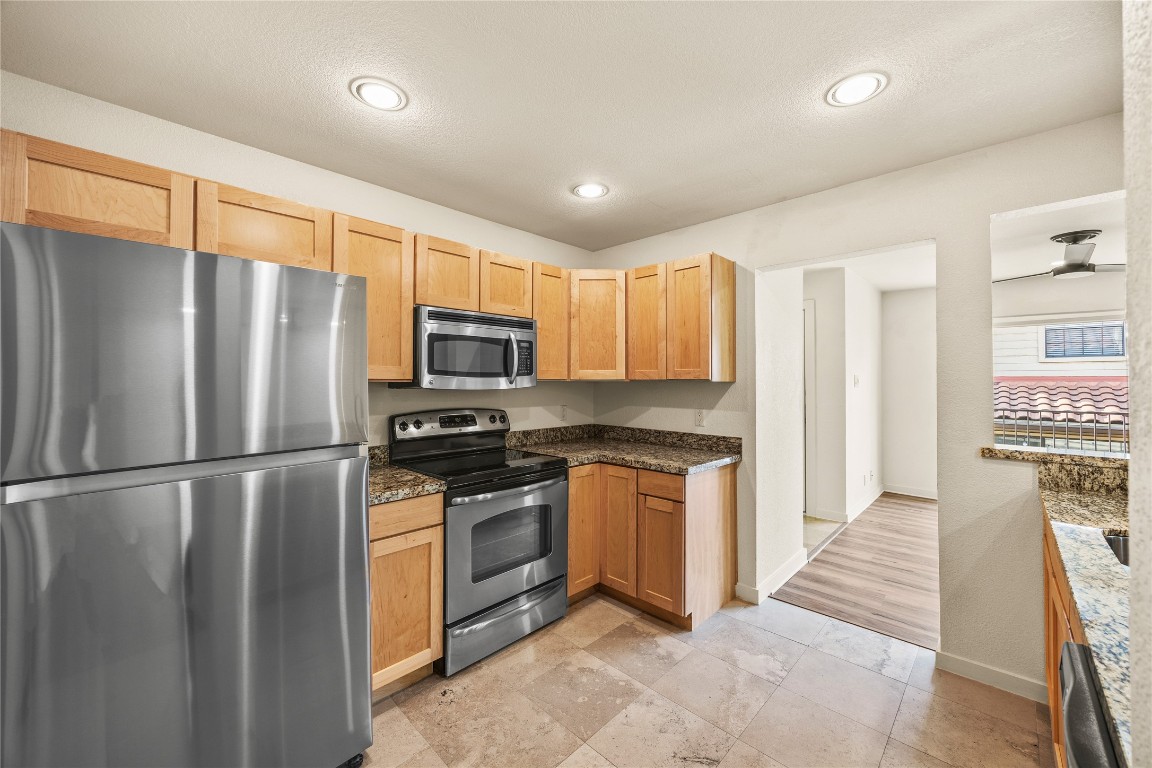 4777 Cedar Springs Road, Unit 8N Dallas, TX 75219 - Photo 24 of 34