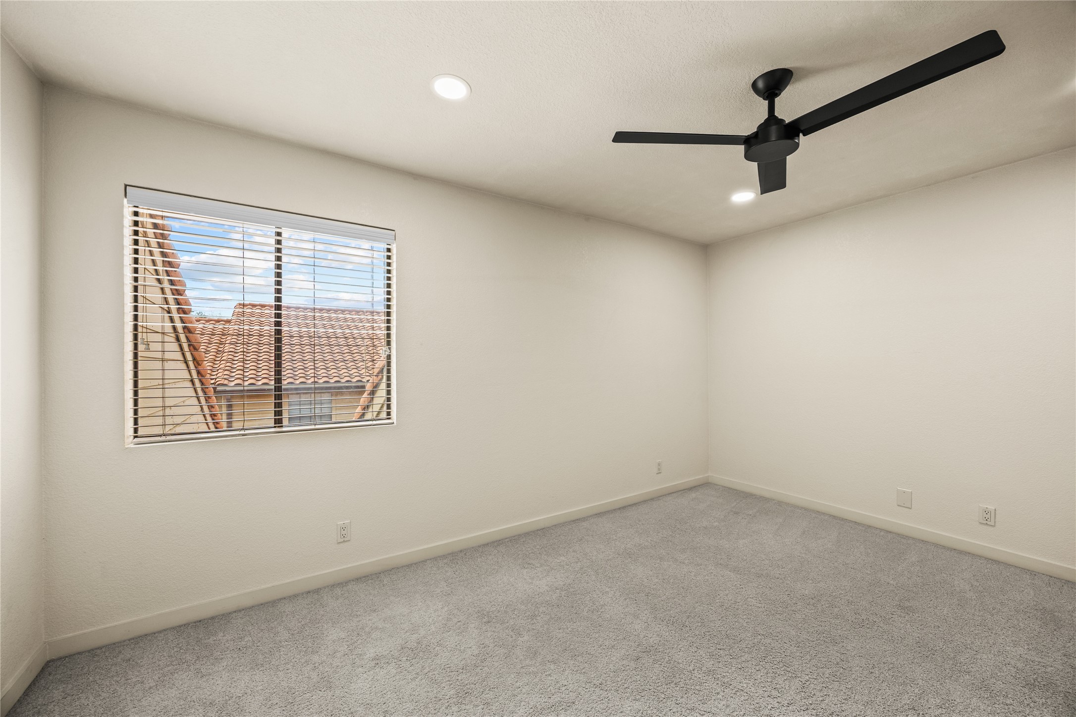 4777 Cedar Springs Road, Unit 8N Dallas, TX 75219 - Photo 30 of 34