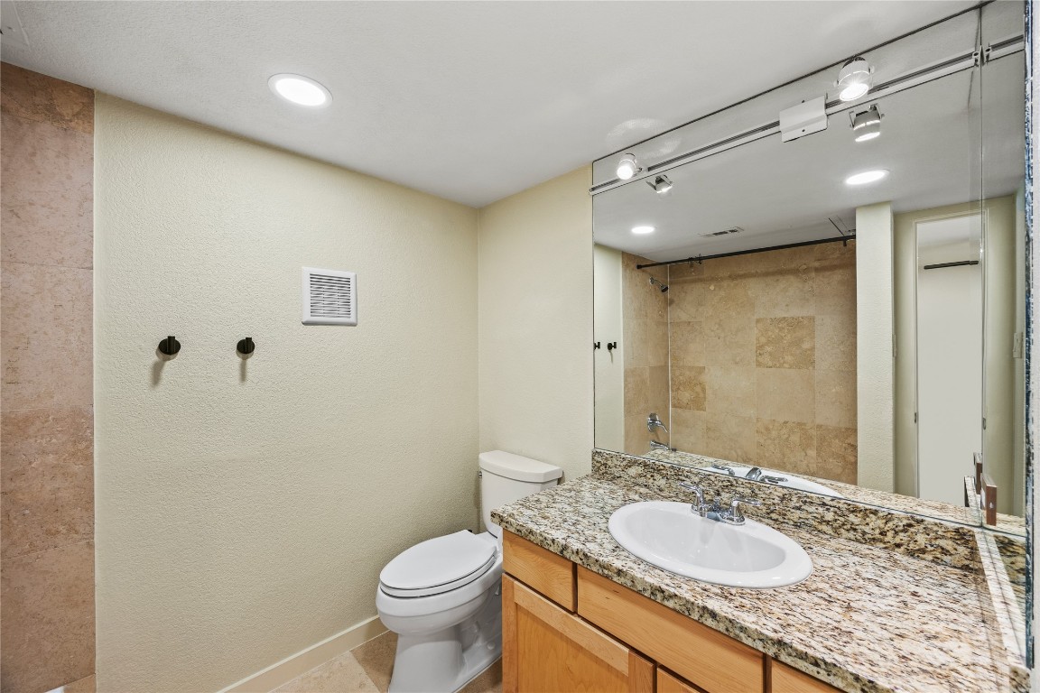 4777 Cedar Springs Road, Unit 8N Dallas, TX 75219 - Photo 31 of 34