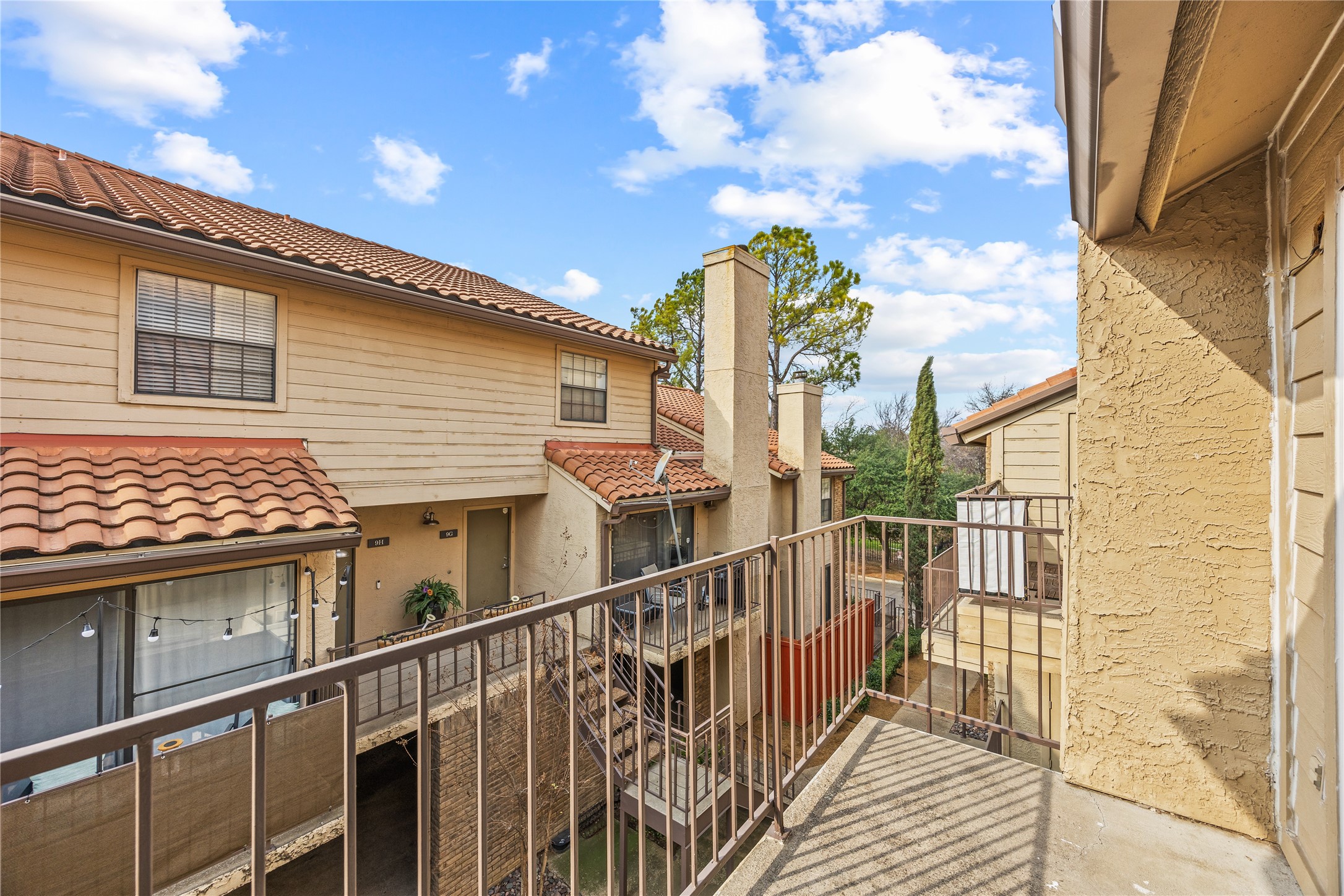 4777 Cedar Springs Road, Unit 8N Dallas, TX 75219 - Photo 33 of 34