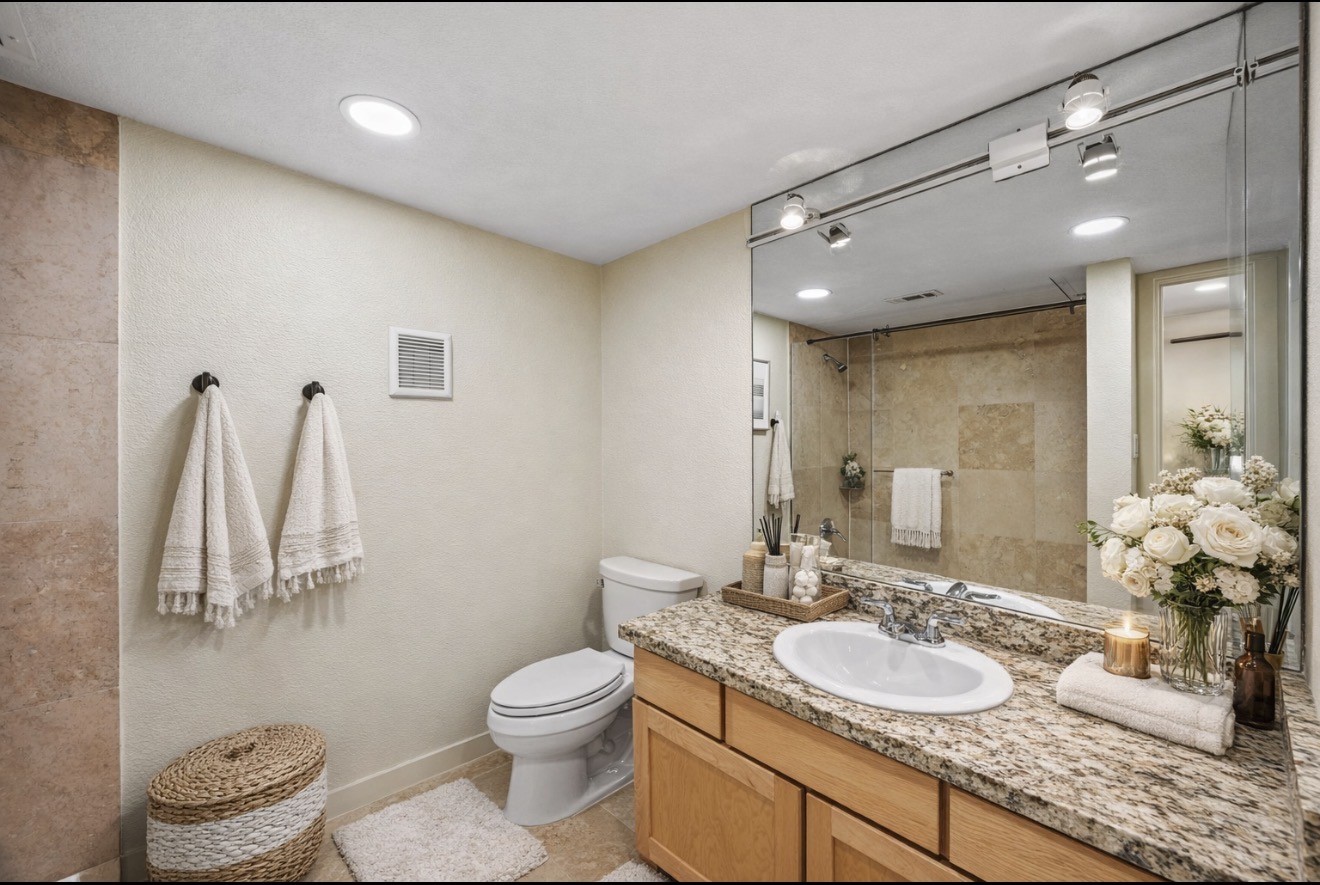 4777 Cedar Springs Road, Unit 8N Dallas, TX 75219 - Photo 9 of 34 Photo is virtually stage