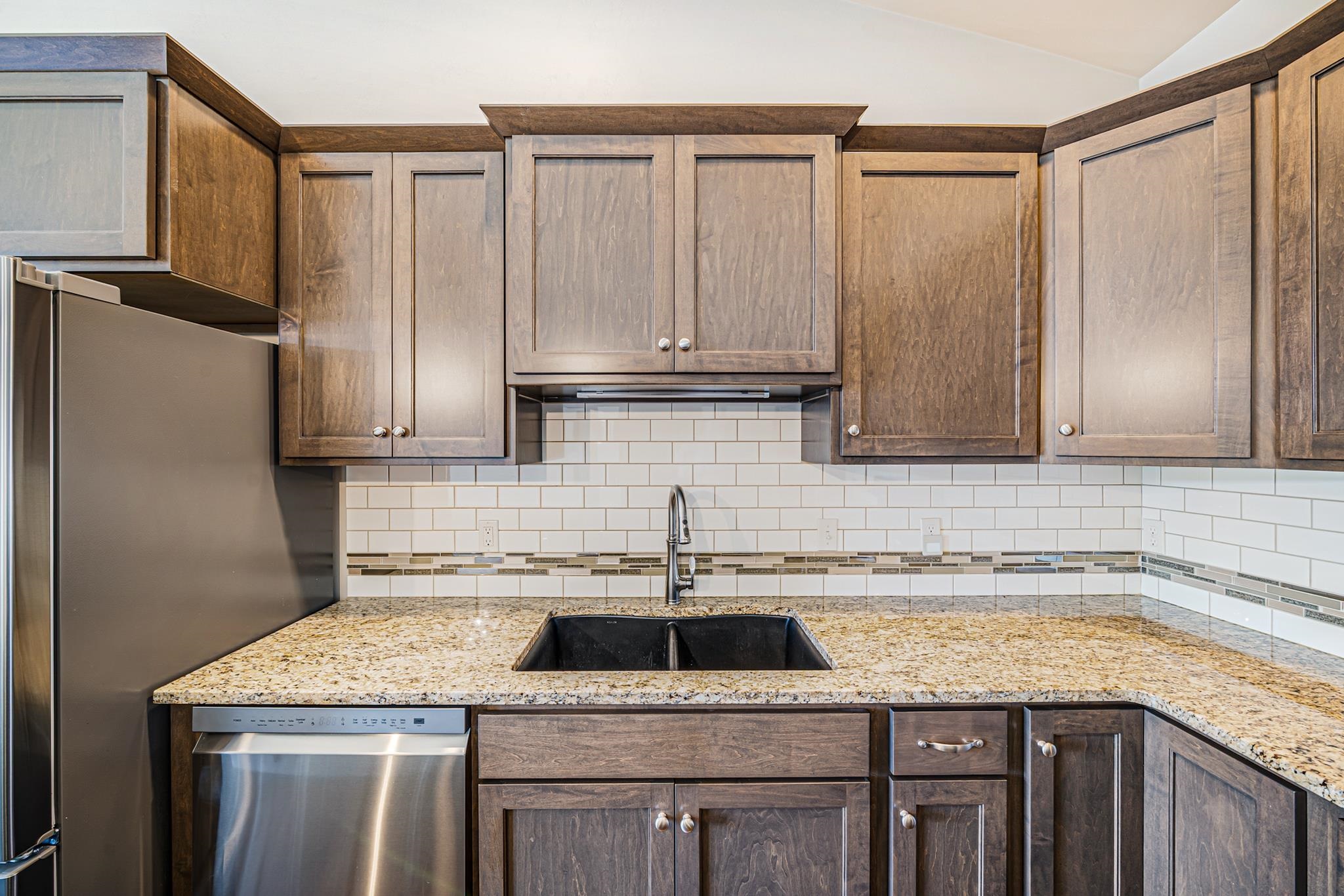 3758 North Wayside Lane Appleton, WI 54913 - Photo 5 of 40