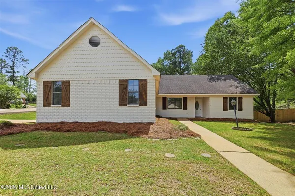 $245,000 | 131 Bellegrove Circle, Brandon, MS 39047