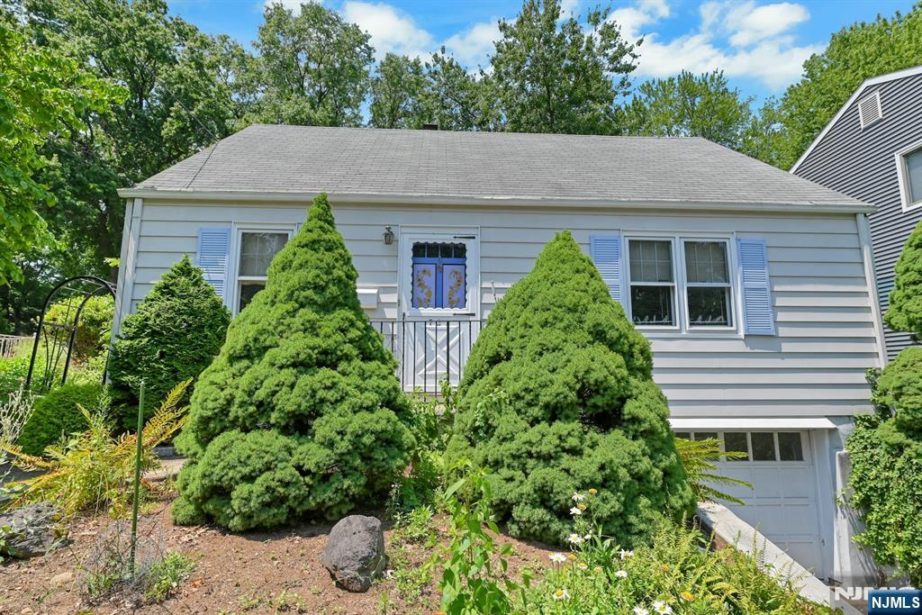 725 Millbrook Road River Edge, NJ 07661 - Photo 21 of 21 Gallery Image 21