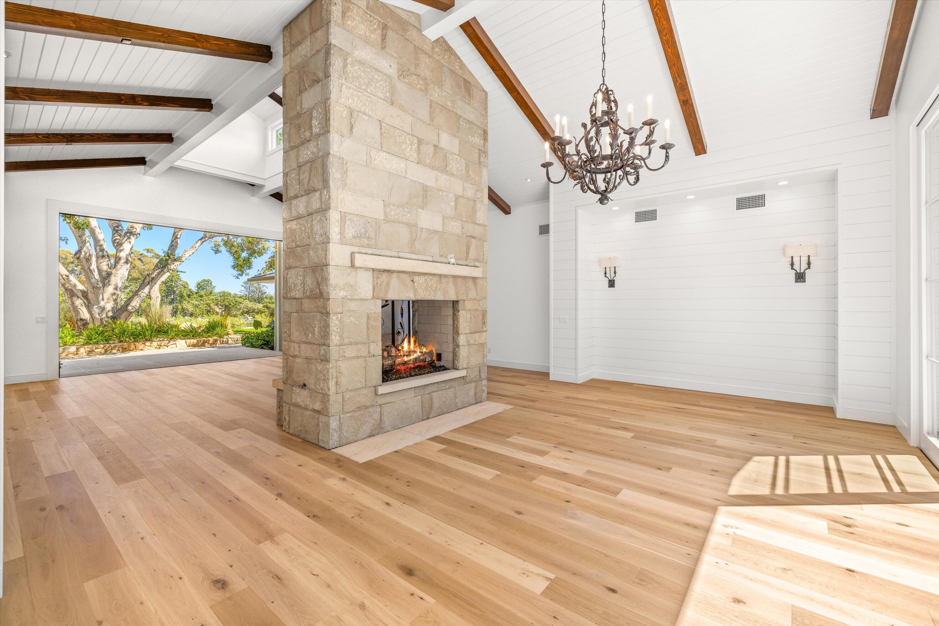 1690 East Valley Road Montecito, CA 93108 - Photo 5 of 17 Living Room